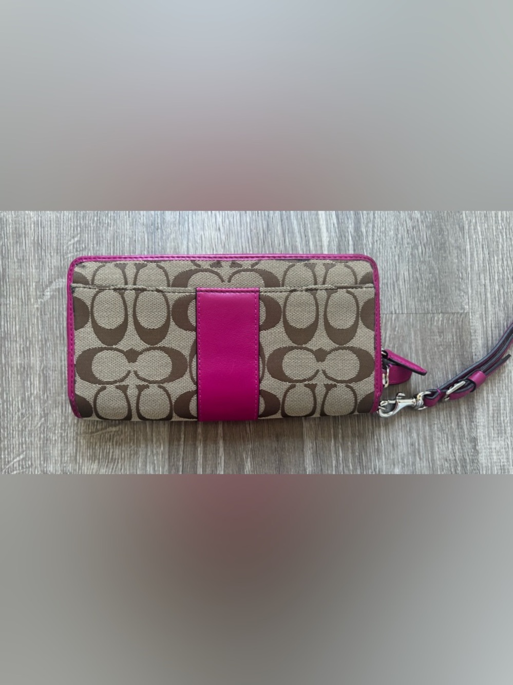 Coach Pink Zip-Around Leather Wallet - Picture 2 of 8